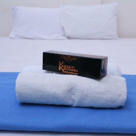 Kamar Keluarga Tanah Abang Hotel Джакарта Екстериор снимка