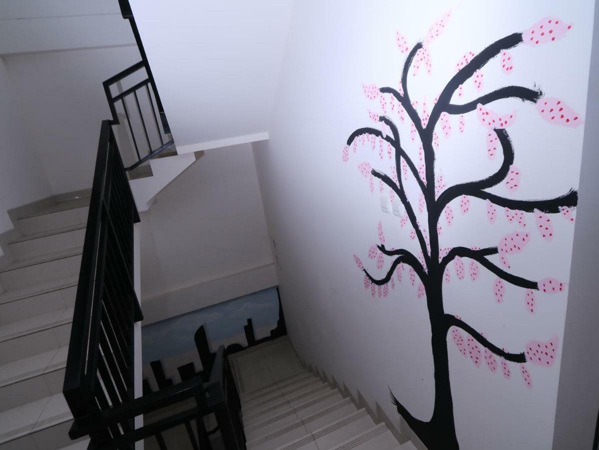 Kamar Keluarga Tanah Abang Hotel Джакарта Екстериор снимка