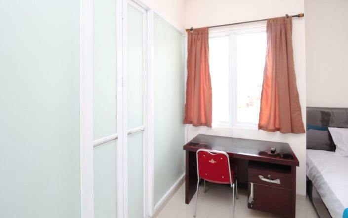 Kamar Keluarga Tanah Abang Hotel Джакарта Екстериор снимка